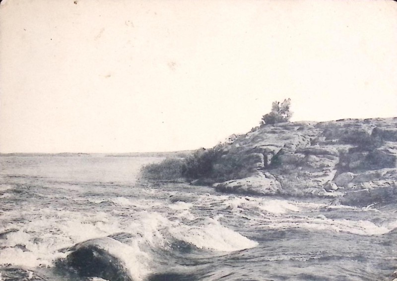 Поштова листівка як свідок епохи