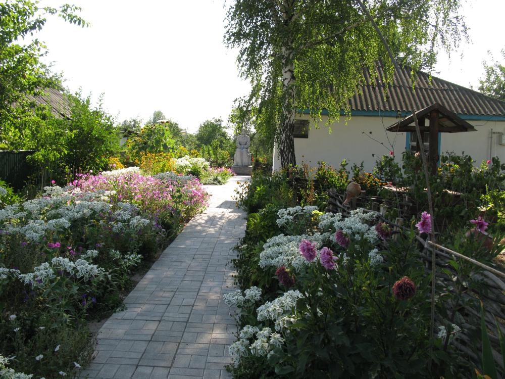 Меморіальний музей-садиба Катерини Білокур